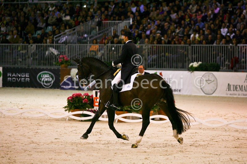 LAUGKS_MEGGLE\'S WELTTALL_MILANO_2011_SS2_3061.jpg